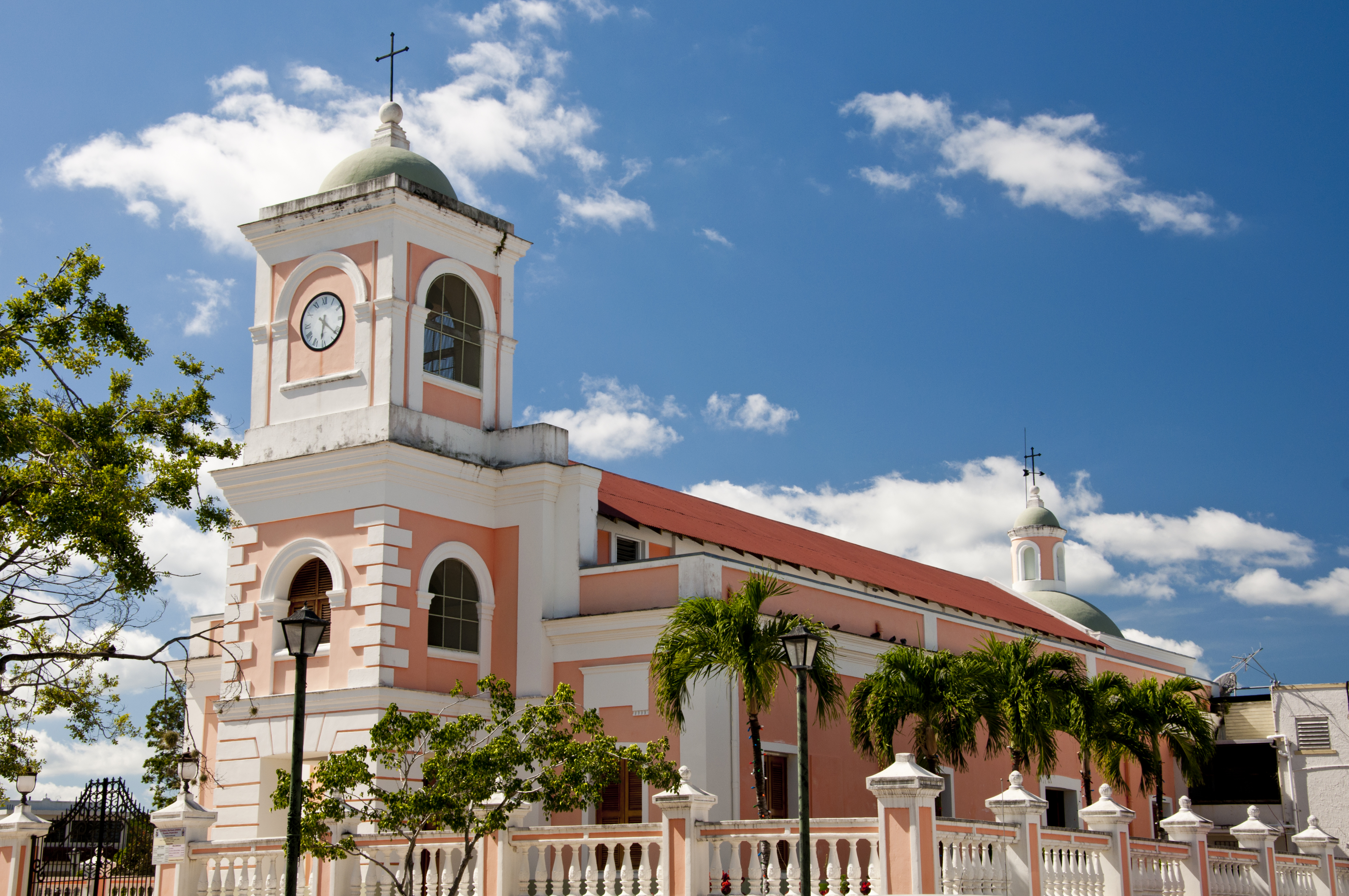 Fachada de la Catedral Santiago Apóstol de Fajardo